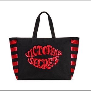 Victoria’s Secret Tote bag